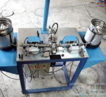 
                                自動攻牙機                                